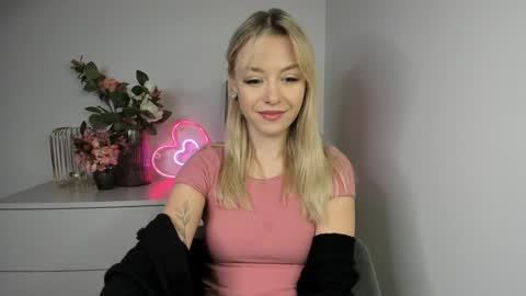 Snapshot of perfectxcindy chatting on 12-23-24, 06:22 Cindy online show from 12-23-24, 06:22