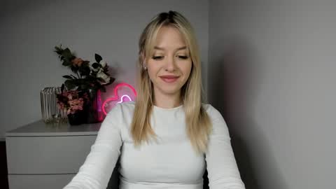 Snapshot of perfectxcindy chatting on 12-30-24, 06:20 Cindy online show from 12-30-24, 06:20