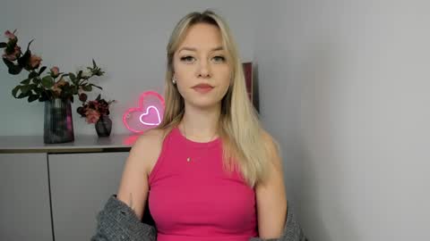 Snapshot of perfectxcindy chatting on 01-14-25, 10:06 Cindy online show from 01-14-25, 10:06