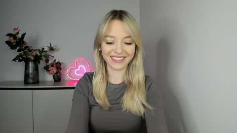 Snapshot of perfectxcindy chatting on 01-27-25, 06:19 Cindy online show from 01-27-25, 06:19