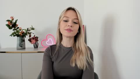 Snapshot of perfectxcindy chatting on 01-27-25, 12:26 Cindy online show from 01-27-25, 12:26