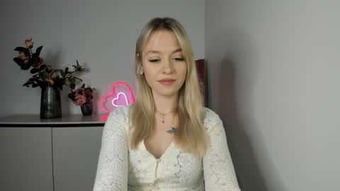 Snapshot of perfectxcindy chatting on 01-28-25, 06:27 Cindy online show from 01-28-25, 06:27