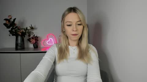 Snapshot of perfectxcindy chatting on 01-29-25, 06:22 Cindy online show from 01-29-25, 06:22