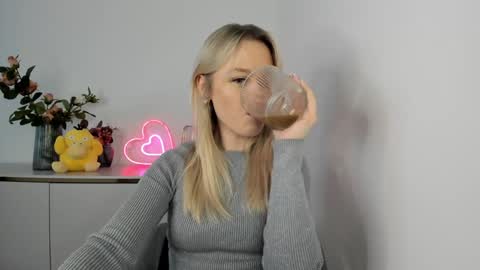 Snapshot of perfectxcindy chatting on 01-31-25, 01:12 Cindy online show from 01-31-25, 01:12