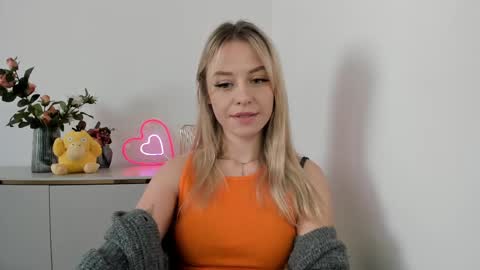 Snapshot of perfectxcindy chatting on 02-13-25, 09:30 Cindy online show from 02-13-25, 09:30