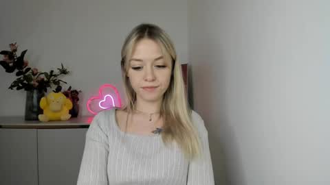 Snapshot of perfectxcindy chatting on 02-14-25, 11:31 Cindy online show from 02-14-25, 11:31