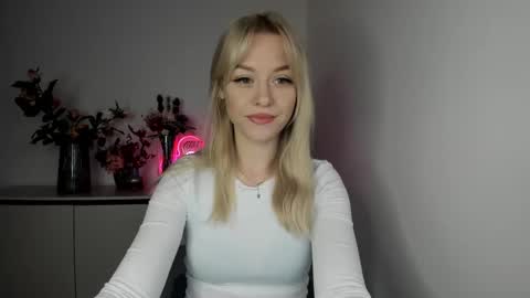 Snapshot of perfectxcindy chatting on 02-26-25, 07:09 Cindy online show from 02-26-25, 07:09