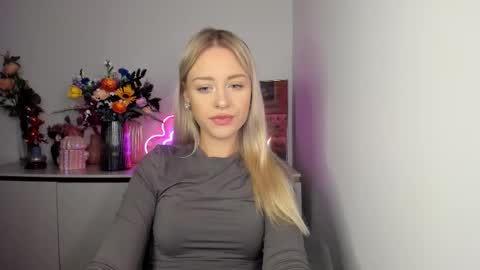 Snapshot of perfectxcindy chatting on 09-30-25, 05:34 Cindy online show from 09-30-25, 05:34