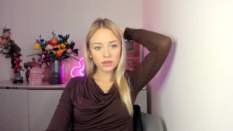 Snapshot of perfectxcindy chatting on 10-01-25, 05:24 Cindy online show from 10-01-25, 05:24