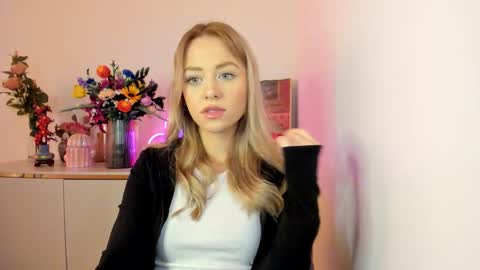 Snapshot of perfectxcindy chatting on 10-15-25, 05:40 Cindy online show from 10-15-25, 05:40