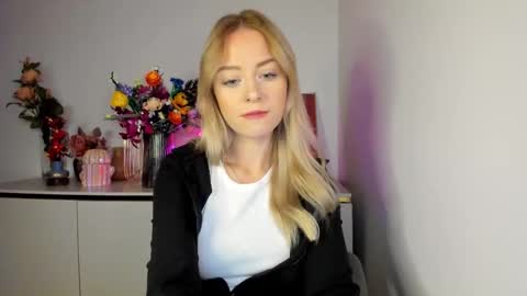 Snapshot of perfectxcindy chatting on 10-23-25, 05:40 Cindy online show from 10-23-25, 05:40