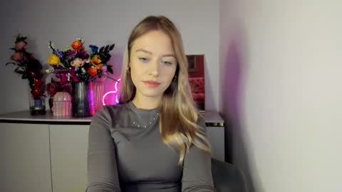 Snapshot of perfectxcindy chatting on 10-30-25, 06:37 Cindy online show from 10-30-25, 06:37