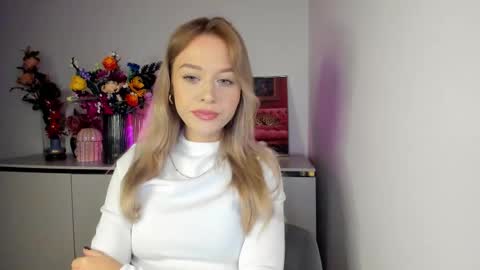 Snapshot of perfectxcindy chatting on 10-31-25, 06:25 Cindy online show from 10-31-25, 06:25