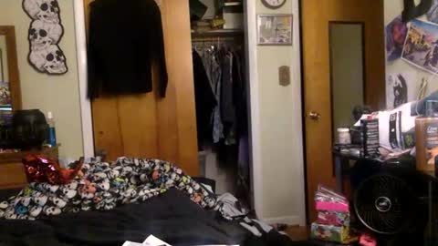 Snapshot of pergatoryhollarboys chatting on 01-10-26, 02:24 GOON MASTER online show from 01-10-26, 02:24