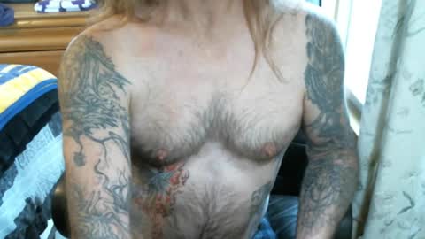 Snapshot of perkymalenipples chatting on 12-31-24, 06:13 perkymalenipples online show from 12-31-24, 06:13