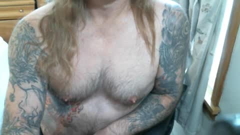 Snapshot of perkymalenipples chatting on 02-23-25, 02:35 perkymalenipples online show from 02-23-25, 02:35