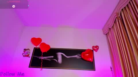 Perla online show from 02-27-26, 03:17