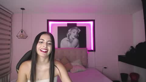 Snapshot of perla_lovely chatting on 01-18-26, 12:42 perla_lovely online show from 01-18-26, 12:42