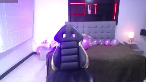 Snapshot of perla_lovely chatting on 02-15-26, 12:25 perla_lovely online show from 02-15-26, 12:25