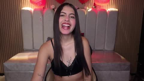 Snapshot of perla_lovely chatting on 02-16-26, 01:18 perla_lovely online show from 02-16-26, 01:18