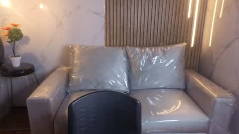 Snapshot of perla_lovely chatting on 06-09-26, 12:28 perla_lovely online show from 06-09-26, 12:28