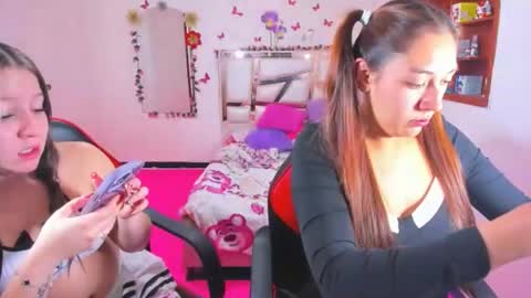 PERLA online show from 02-21-26, 12:33