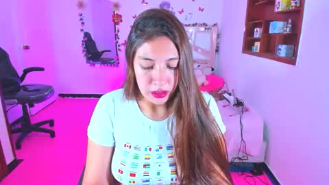 Snapshot of perlabeautiful chatting on 06-03-26, 10:37 PERLA online show from 06-03-26, 10:37