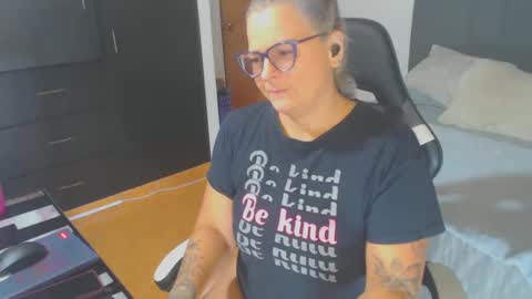 goloza online show from 02-24-25, 01:02