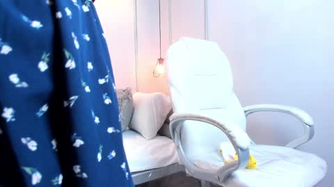 PerlaPreciosa online show from 01-24-25, 03:22