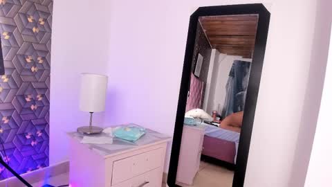 perlita_suarez online show from 02-22-25, 10:09