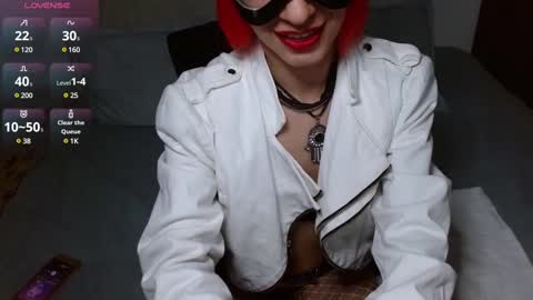 Snapshot of persefone_fire chatting on 01-01-25, 10:56 persefone_fire online show from 01-01-25, 10:56