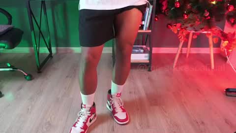 andres    online show from 12-28-24, 05:25