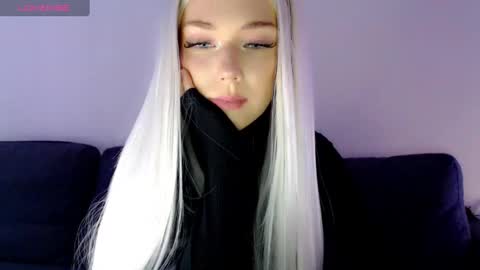 Isabella online show from 01-04-25, 09:00