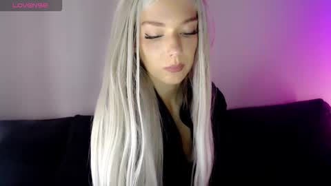 Isabella online show from 09-27-25, 11:59