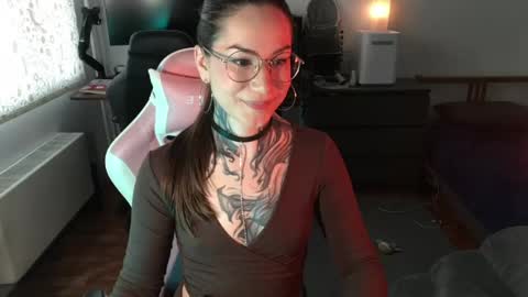Snapshot of petal_dust_ chatting on 04-23-26, 02:52 petal_dust_ online show from 04-23-26, 02:52