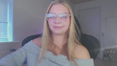 petalkiss online show from 09-14-25, 05:12