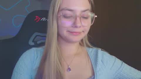 petalkiss online show from 10-07-25, 06:27