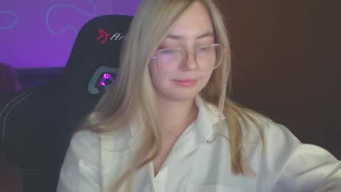 petalkiss online show from 10-08-25, 11:46