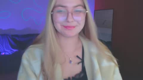 petalkiss online show from 10-20-25, 06:30