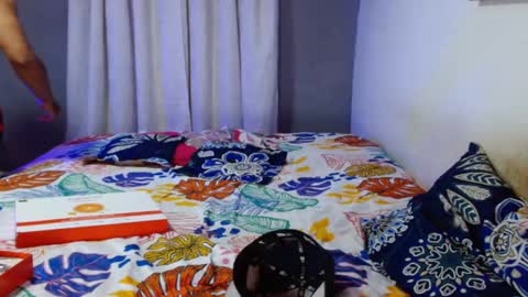 peter online show from 10-14-25, 03:40