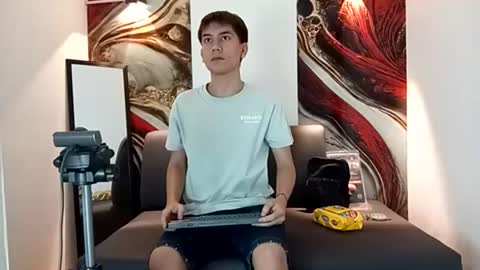peter_seed1 online show from 07-08-26, 03:44