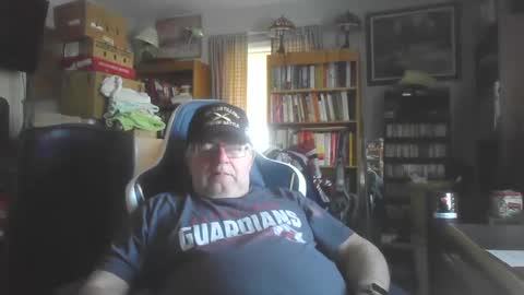 peterinohio57 online show from 12-21-24, 05:18