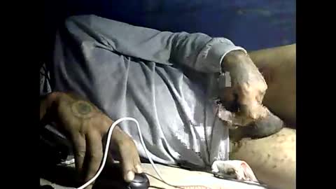 Snapshot of peterson1978 chatting on 10-23-25, 05:07 peterson1978 online show from 10-23-25, 05:07