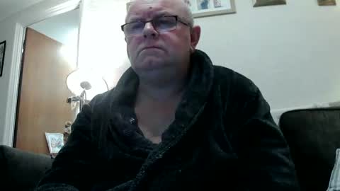 Snapshot of peterstrike171 chatting on 02-09-25, 01:33 peterstrike171 online show from 02-09-25, 01:33