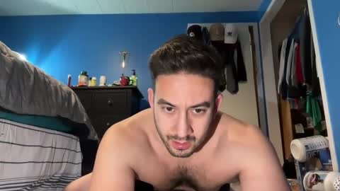 Snapshot of peteypete204 chatting on 01-31-25, 12:07 peteypete204 online show from 01-31-25, 12:07