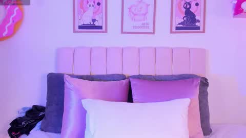 Im Rosse but u can call me Rossie or Rosita . online show from 10-31-25, 02:45