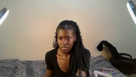 Snapshot of petite_anyaa chatting on 10-18-25, 07:58 Anya online show from 10-18-25, 07:58