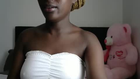 Ashley online show from 11-21-25, 07:51