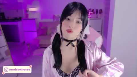 Snapshot of petite_marie_ chatting on 05-07-26, 01:55 petite_marie_ online show from 05-07-26, 01:55