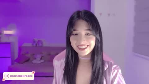 Snapshot of petite_marie_ chatting on 05-19-26, 04:19 petite_marie_ online show from 05-19-26, 04:19